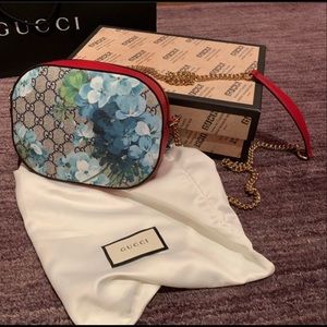 GUCCI GG SUPREME MONOGRAM BLOOM BAG EXCELLENT CONDITION